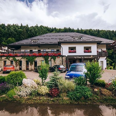 Отель La Conac In Bucovina Гура-Гуморулуй Экстерьер фото